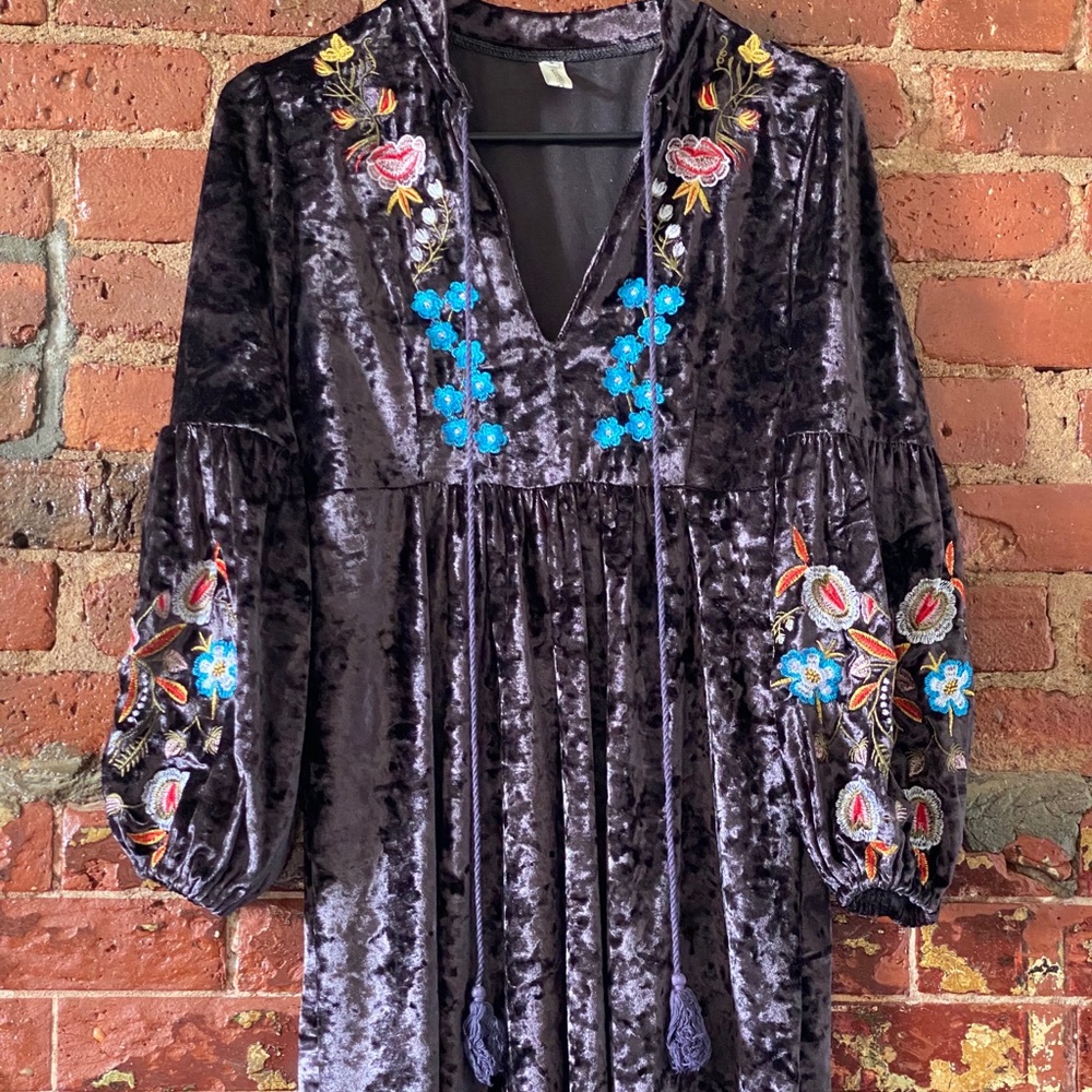 12. Velvet embroidered V-neck dress